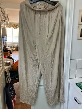 Relaxed Drawstring Chinos in Light Beige